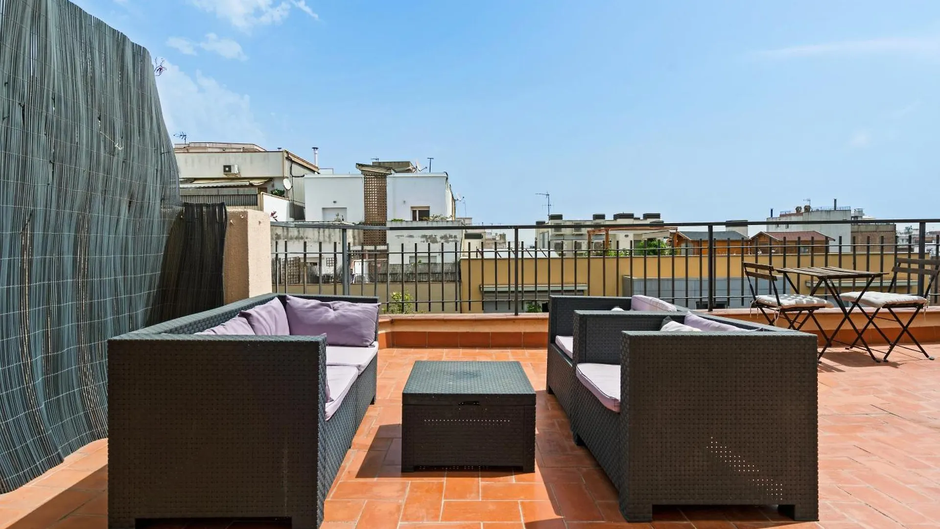 Flateli Calabria Apartment Barcelona